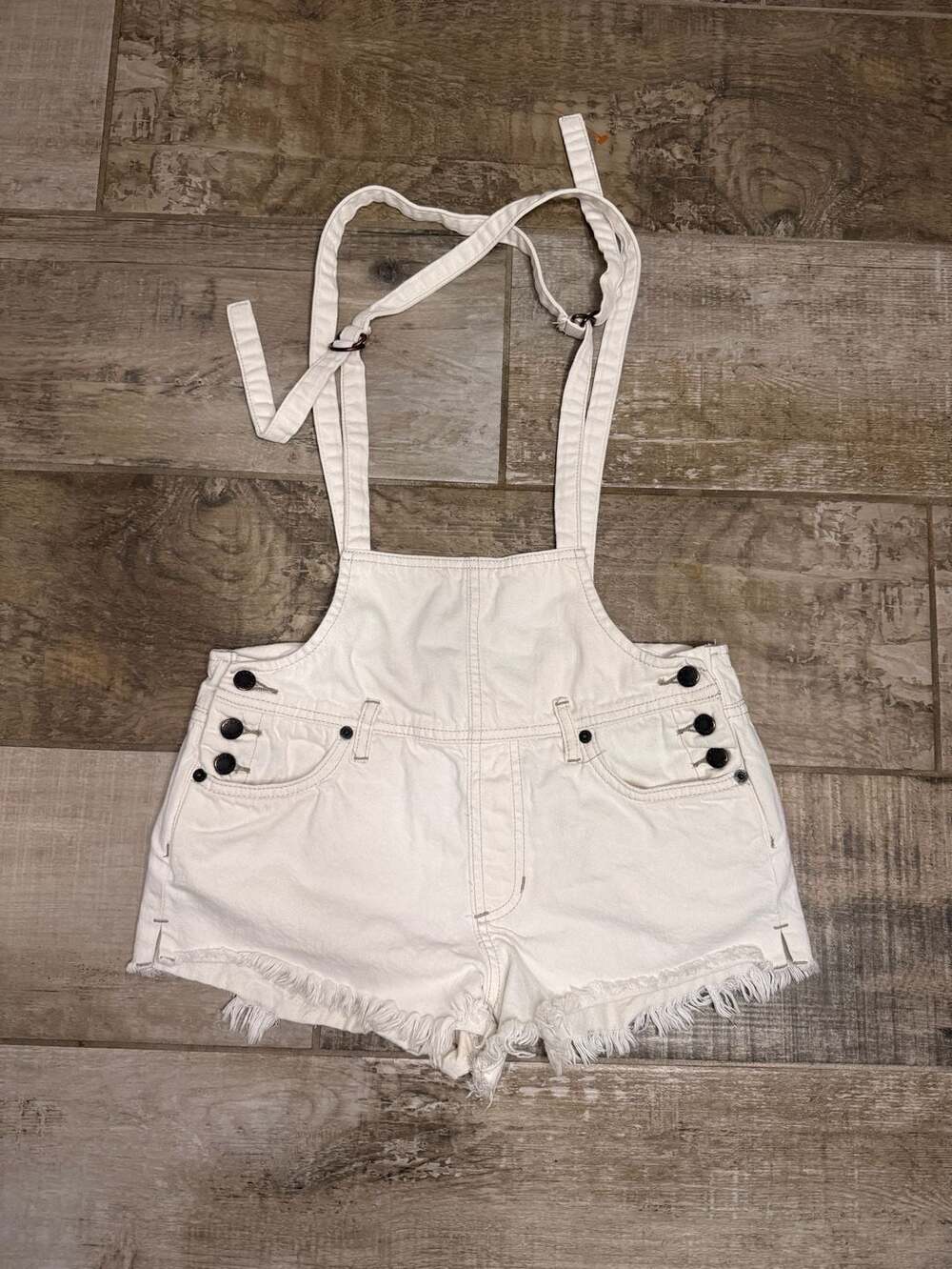 We The Free Free People White Denim Strappy Shortalls Overalls Size 25